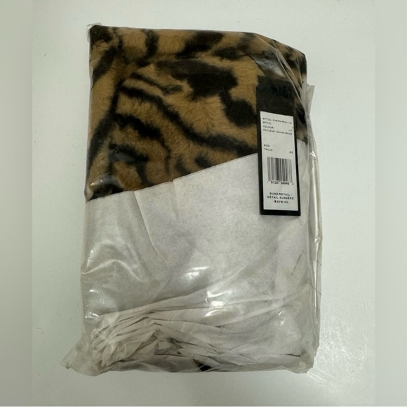 Marc Jacobs The Softshot Tiger Stripe Plush Bag - Picture 8 of 12